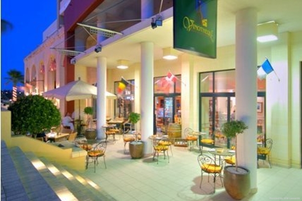 Marina Hotel at the Corinthia Beach Resort (San Ġiljan)